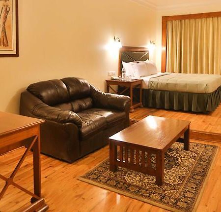 Brookside Resorts Pvt. Ltd. Poona Buitenkant foto